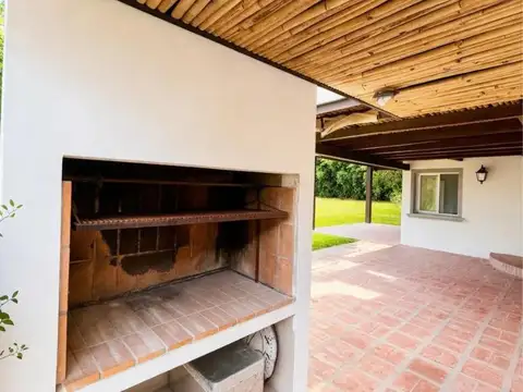 Casa en Alquiler de 4 dormitorios
