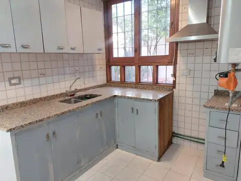Departamento en Alquiler en Luzuriaga, $ 500.000