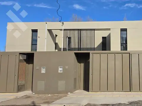 Casa en Venta en Neuquen, Confluencia