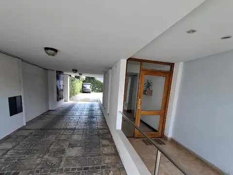 Aristóbulo Del Valle 300, Piso PB