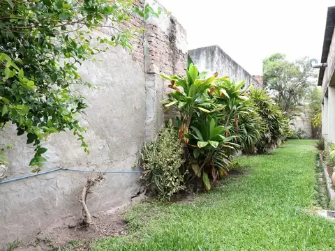 SE VENDE CASA EN RECONQUISTA