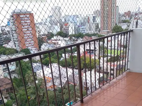 Nuñez 3 Amb con Balcon al Frente y Cochera Fija Cubierta Muy Luminosa Excelente Estado y Ubicacion