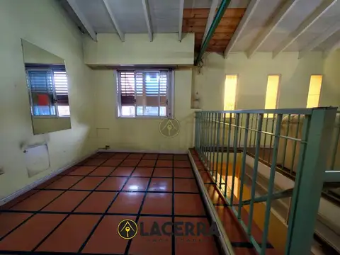 Departamento/tipo ph  en villa adelina  primer piso con cochera y terraza sin expensas