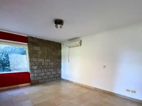 &quot;¡Oportunidad Única! Hermosa Casa en Venta en el CountryLos Ombúes de Hudson&quot;