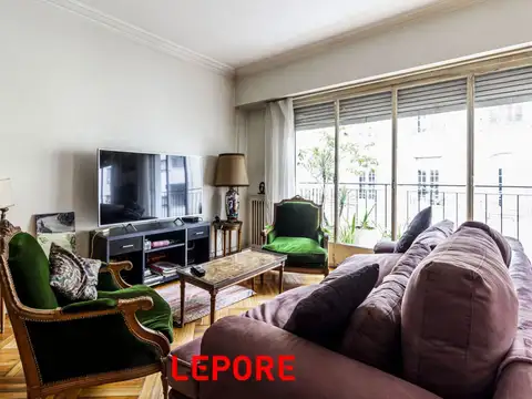 Departamento en Venta de 4 dormitorios
