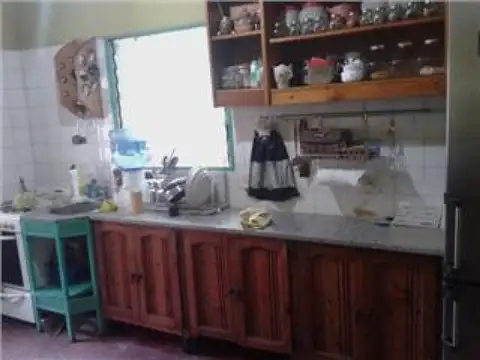 ATENCION INVERSORES CASA SOBRE COLECTORA DE AUTOPISTA DEL OE