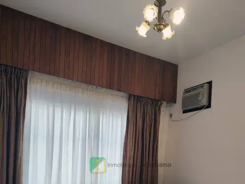 Casa en Alquiler con 1 cochera