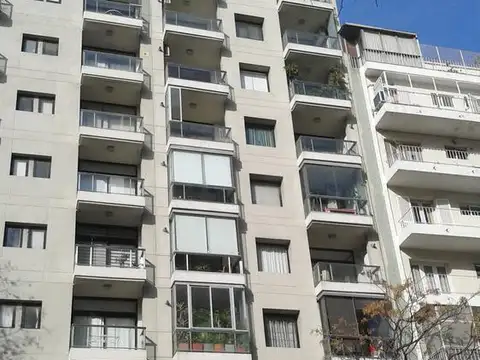 Avenida Juan Bautista Alberdi 300