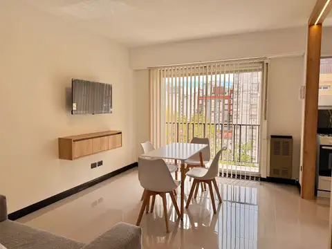 DEPARTAMENTO DE 2 AMB RECICLADO. BALCON CORRIDO