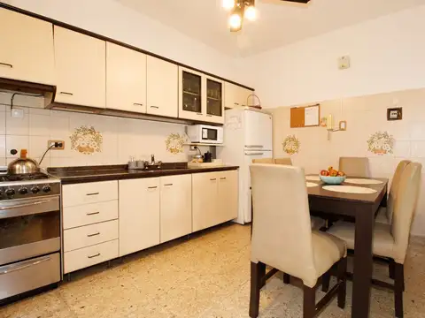 Depto Tipo Casa en Venta en Villa Lynch, USD 98.000