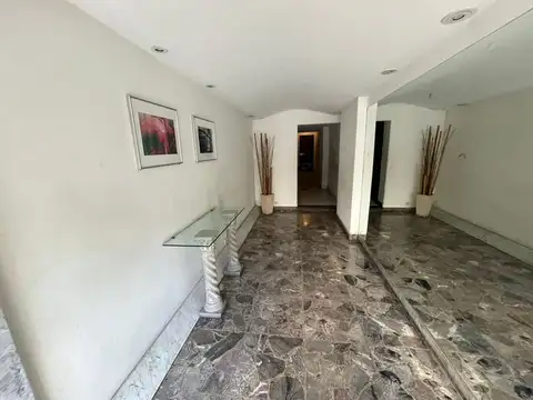 Diaz Velez 4000, Piso 6