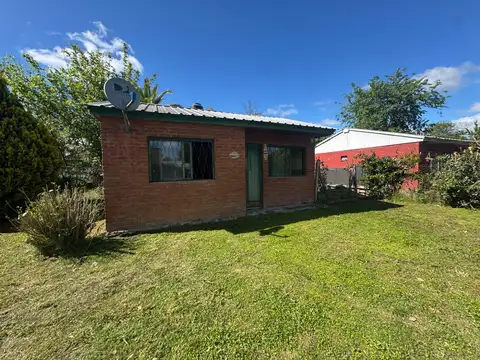Valle Verde Luján Venta Casa a reciclar sobre lote de 15x28