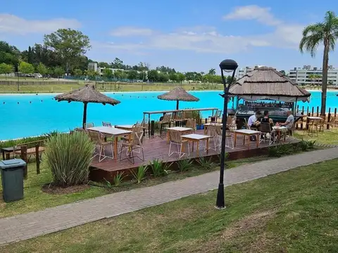 Lagoon Pilar