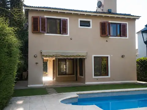 Casa en Alquiler de 3 dormitorios