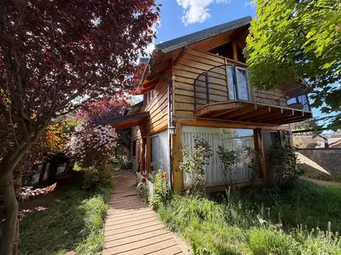 Casa en venta en Dina Huapi