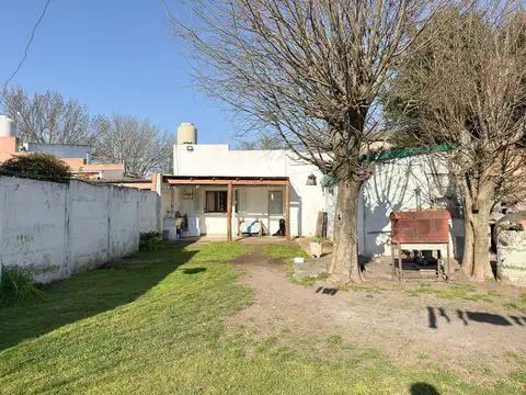 CASA EN AV. TANDIL- VELA -APTA CREDITO