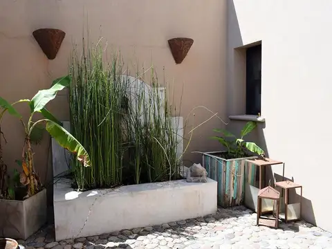 Casa 7 ambientes con 3 baños