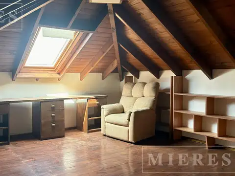 Casa 7 ambientes con 3 baños