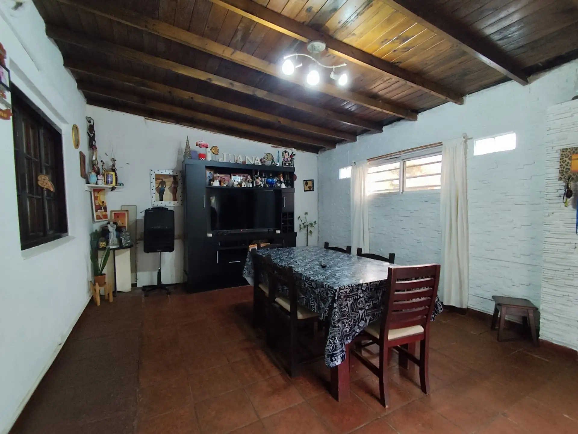 Venta Casa 3 Amb con Garage Doble y Patio Interno