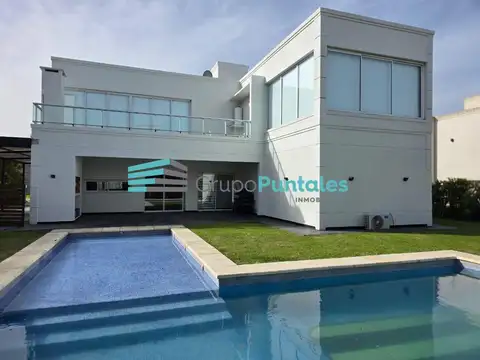 Casa en Venta en Countries y Barrios Cerrados en Esteban Echeverria, USD 320.000