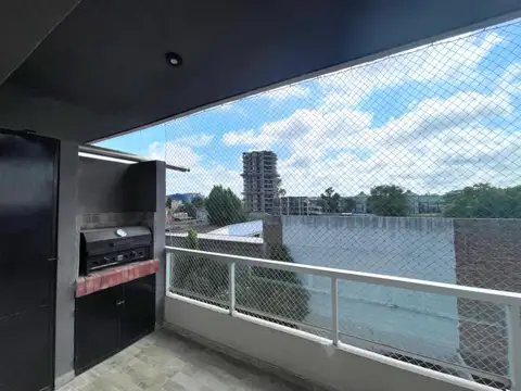 Departamento en Alquiler con 1 cocheras