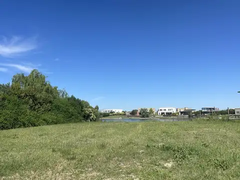 Terreno en Venta en San Sebastián, USD 80.000
