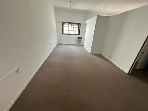 Comandante Leonardo Rosales 2400, Piso 1