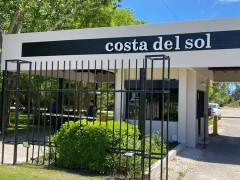 Casa 4 ambientes en venta - Barrio Costa del Sol
