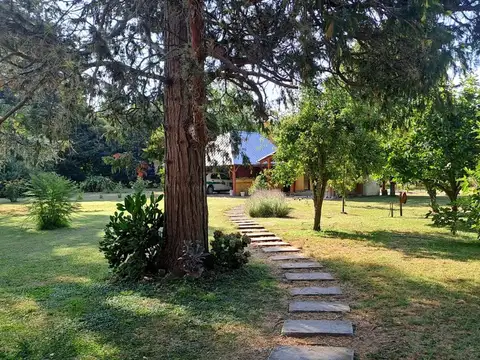 CASA QUINTA en VENTA en LA PLATA- TERRENO 6.000 m2