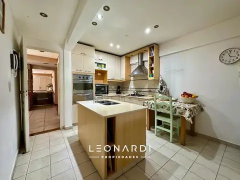 Casa con pileta en venta en Escobar - 5 dormitorios - ID 2330