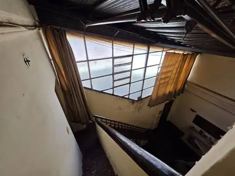 Depto Tipo Casa 4 ambientes con 2 baños