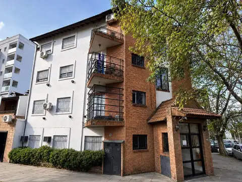 Caseros en Venta Departamento de 3 Ambientes F: 6849
