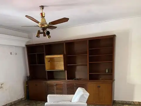 OPORTUNIDAD! PH sin expensas de 3 amb. Terraza y parrilla.16