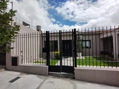 SE VENDE CASA ZONA PREMIUM CATAMARCA. FACILIDADES