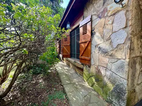Terreno en Venta en Castelar Sur, USD 185.000