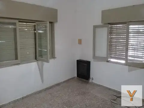 Larrea y Triunvirato