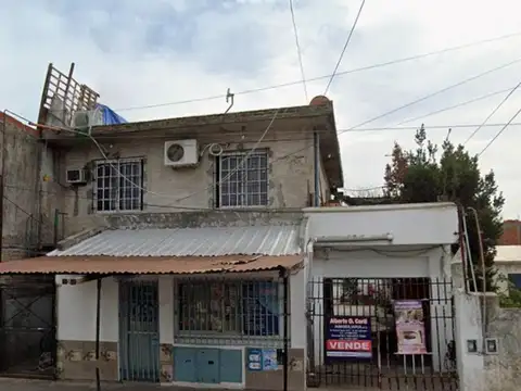 VIVIENDA  MULTIFAMILIAR CON LOCAL