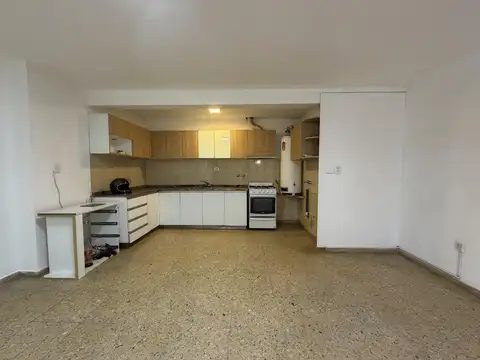 PH en planta baja - casa al frente con patio