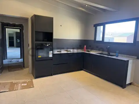 HUEMUL 1100, Piso 0