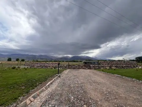 Terreno en Venta en La Carrera, USD 150.000