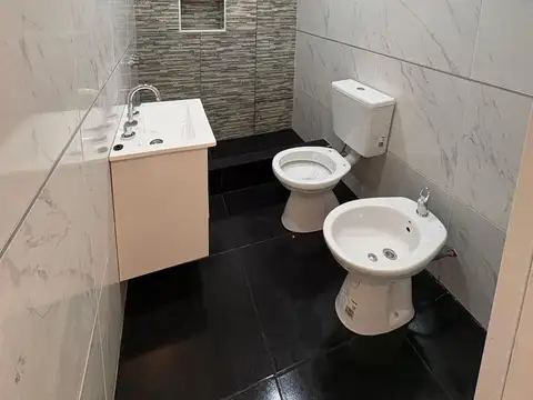Depto Tipo Casa 2 ambientes con 1 baño