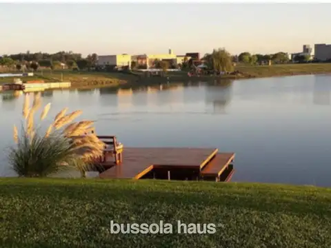 Terreno en Venta de 1053,0 m2