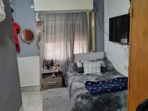  EXCELENTE CASA EN LOTE PROPIO DE 3 AMBIENTES CON PATIO, TERRAZA, COCHERA Y CUARTO DE GUARDADO 
