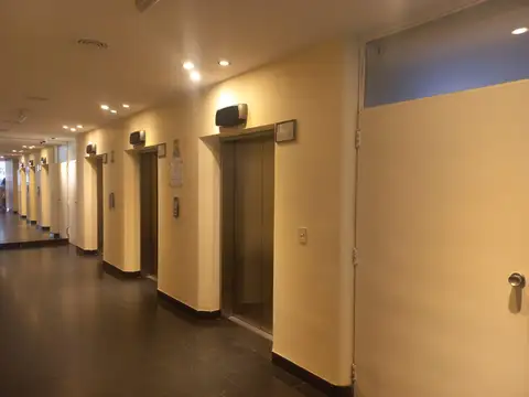 Oficina en Alquiler al Este
