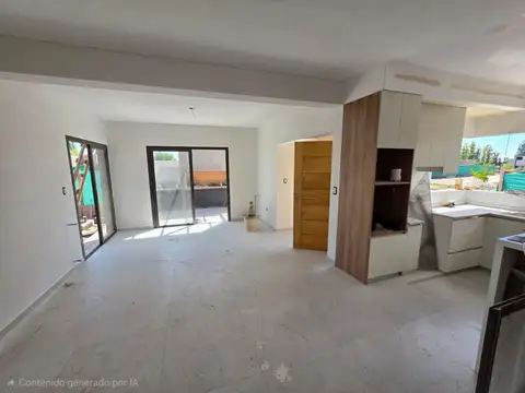 Casa en Venta con 2 cocheras