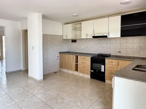 Casa en Venta en Jardines Del Jockey, USD 210.000