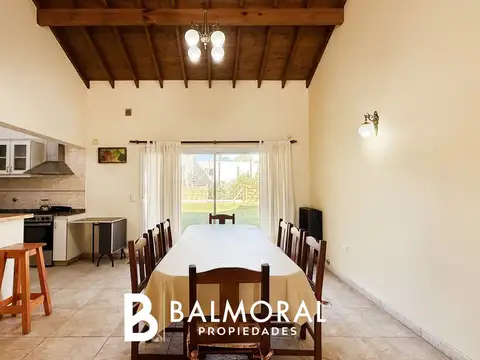 Casa 4 ambientes con 3 baños