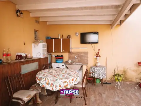 Venta casa 2 ambientes San Justo