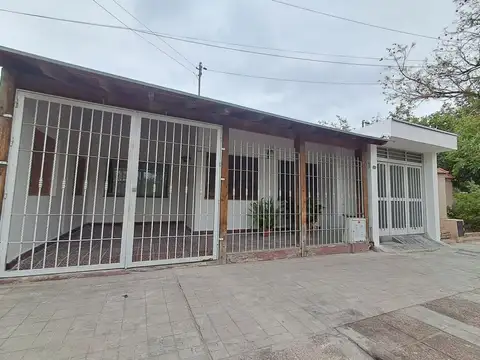 CASA EN VENTA EN DORREGO, MENDOZA