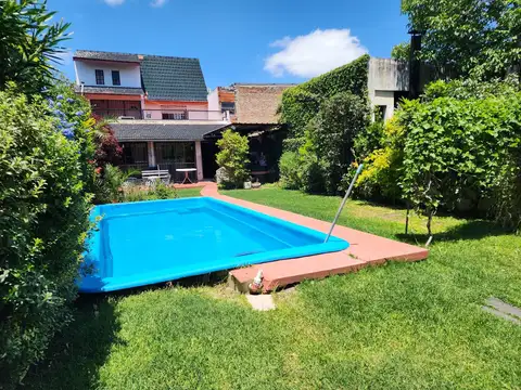 Casa 5 ambientes con 3 baños